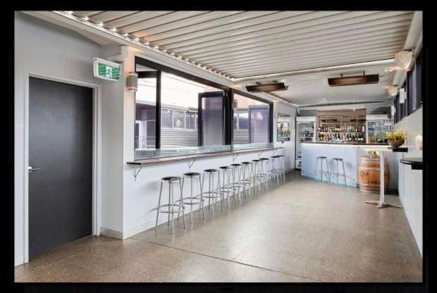 Star Bar Cafe & Hotel Лонсестън Екстериор снимка